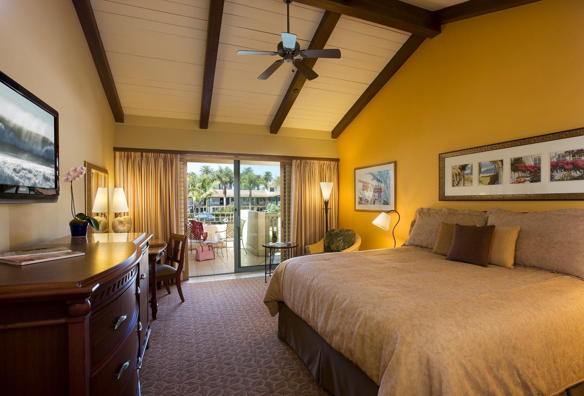Harbor View Inn Santa Barbara Exterior photo